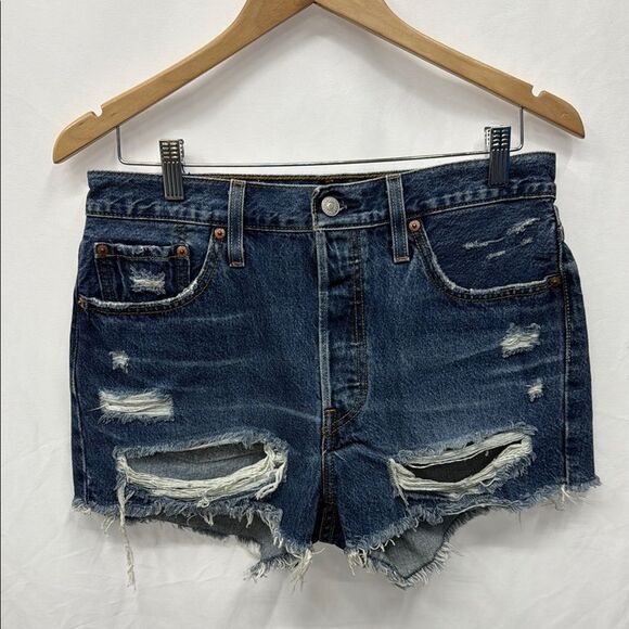 Levi’s 501 Distressed Denim Women's Shorts - Picture 1 of 2